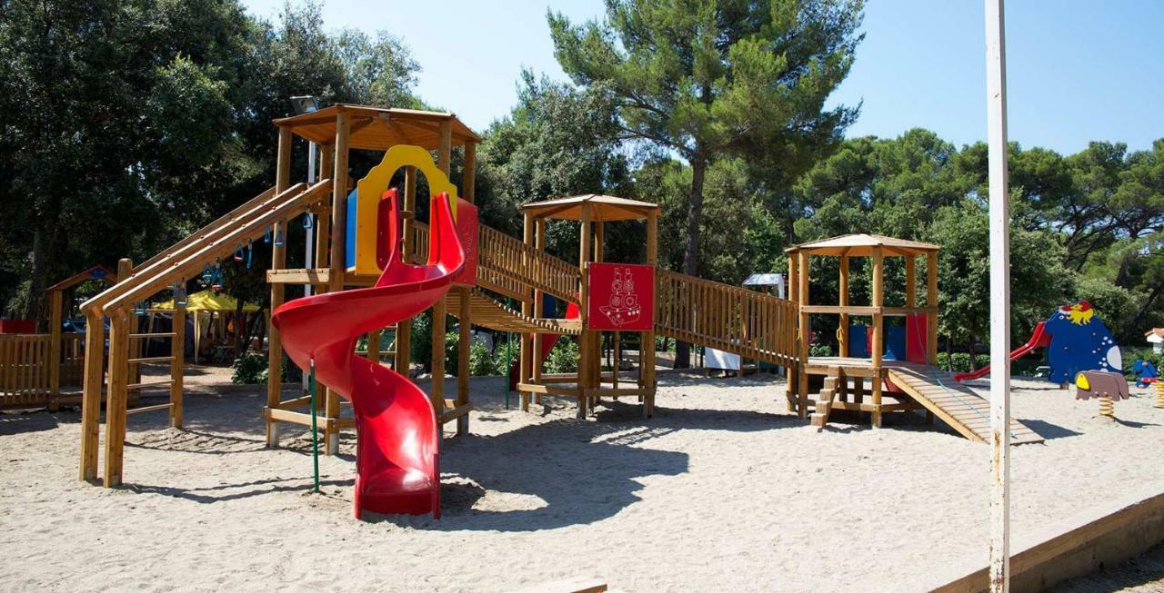 Mobile Home Starfish IV Camp Biograd Biograd Na Moru Buitenkant foto