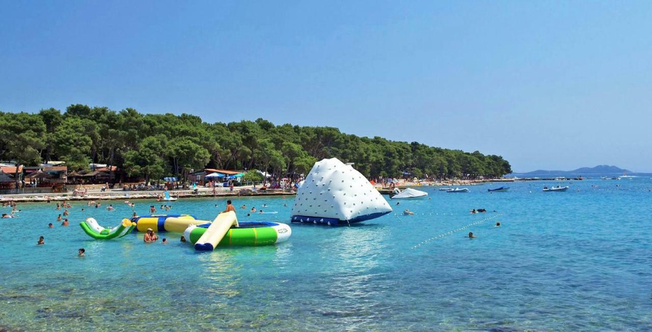 Mobile Home Starfish IV Camp Biograd Biograd Na Moru Buitenkant foto