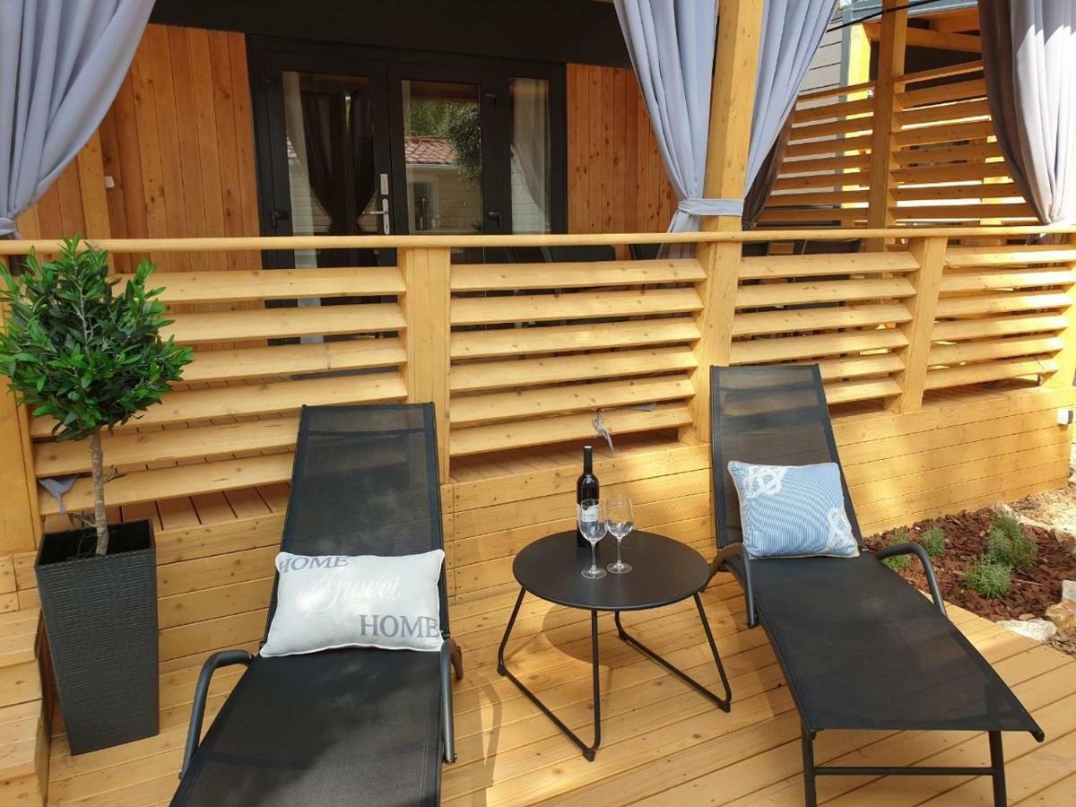Mobile Home Starfish IV Camp Biograd Biograd Na Moru Buitenkant foto